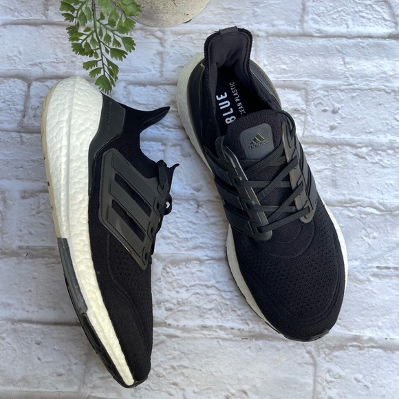 ADIDAS ultraBOOST 21 women size 8 - Picture 5 of 9